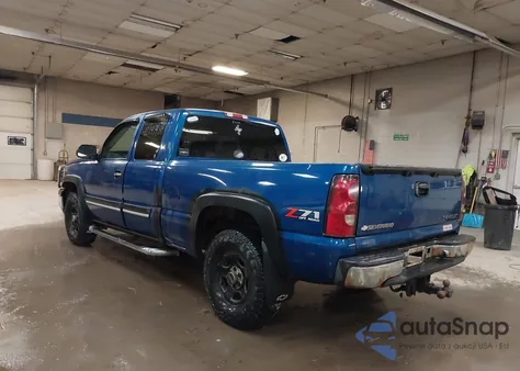 2004 Chevrolet Silverado 1500 Z71 z USA, uszkodzony, nr VIN 2GCEK19TX41270253